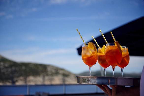 Riviera Cruises sun deck drinks.jpg